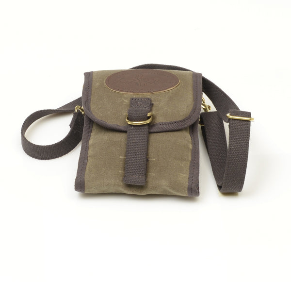 This wallet includes a one inch removable shoulder strap.